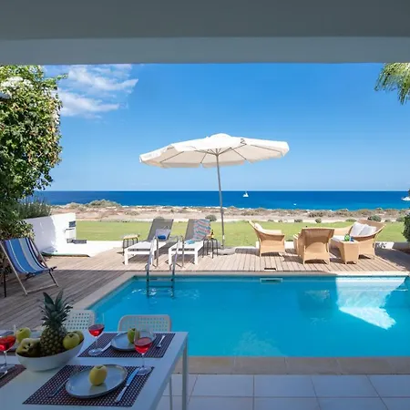 Villa Jasmine Sea Front